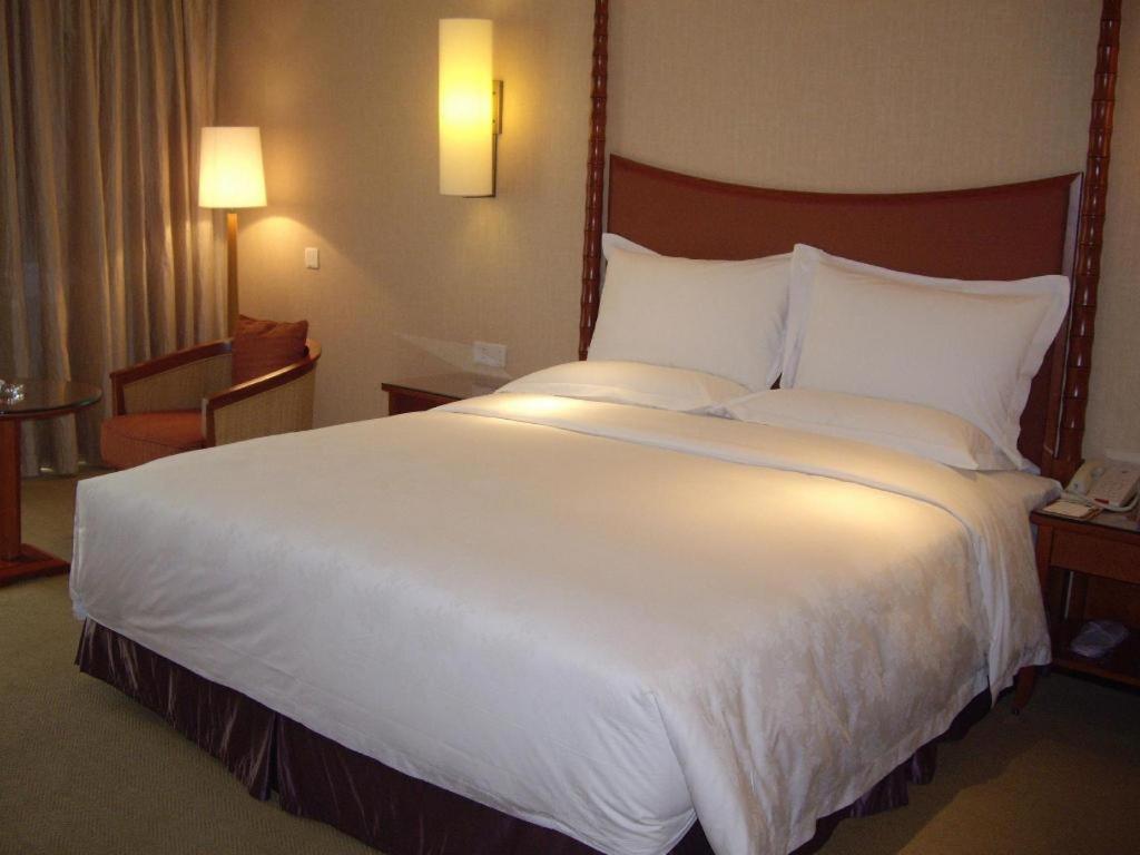Ocean Spring Metropark Hotel Zhuhai Exterior foto
